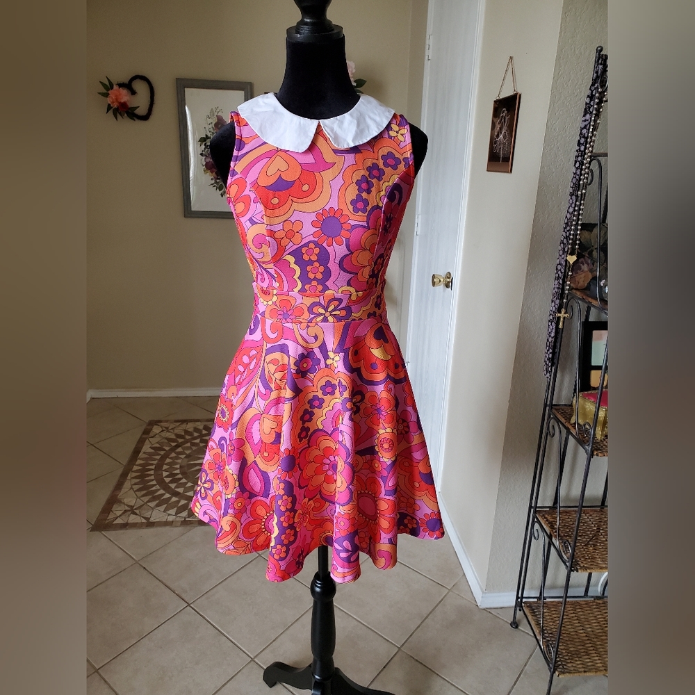 Smak Parlour Pink Far Out Floral Print Female Forward Fit & Flare Dress XS